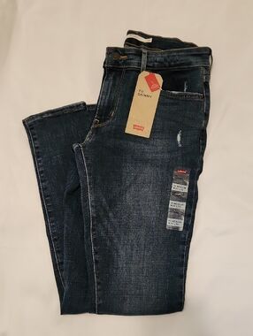 Levi's Skinny Jeans in dark indigo wash